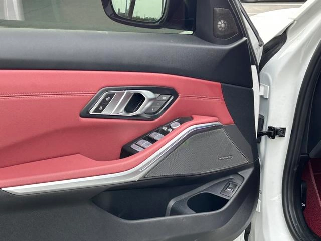 BMW 3 Series 2025 330Li M Sports Night Suit exterior photo 9
