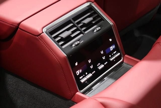 Porsche Panamera 2023 Panamera 2.9T Edición de platino interior foto 13