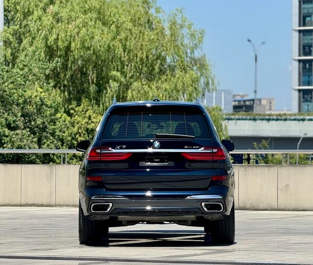 BMW X7 2021 xDrive40i Премиум-класса M Спортивный костюм экстерьер фото 4