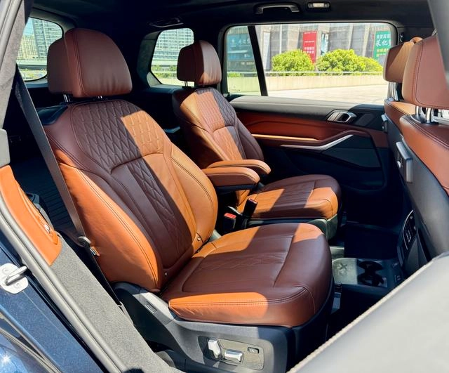 BMW X7 2021 xDrive40i Премиум-класса M Спортивный костюм интерьер фото 10