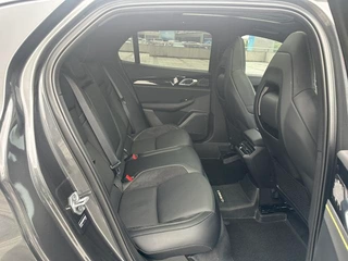 LYNK & CO 03 2023 1.5TD DCT Strength Pro interior photo 19