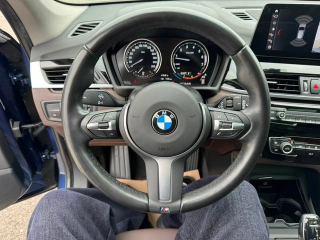BMW X1 2022 sDrive25Li Лидирующий интерьер фото 15