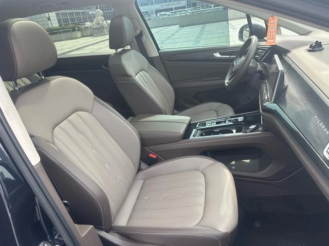 Volkswagen Viloran 2024 330TSI Luxury Edition interior photo 13