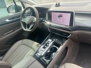 Volkswagen Viloran 2024 330TSI Luxury Edition interior photo 14