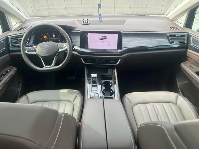 Volkswagen Viloran 2024 330TSI Luxury Edition interior photo 16