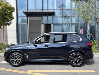 BMW X5 2022 Restyling xDrive 30Li M Sports suit exterior photo 7