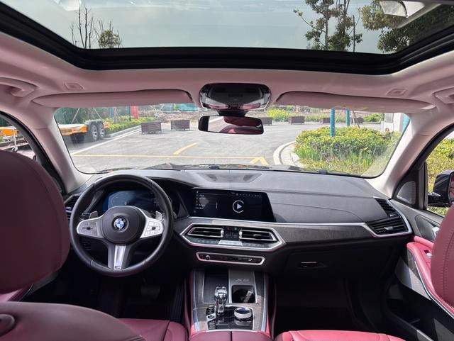 BMW X5 2022 Restyling xDrive 30Li M Sports suit interior photo 9