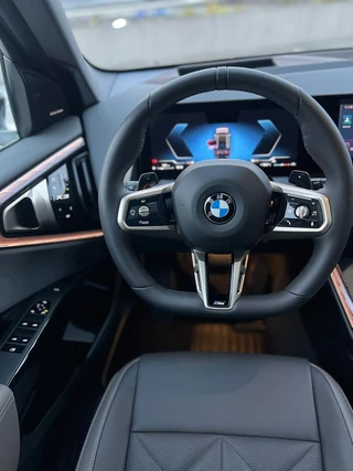 BMW X3 2025 xDrive30L Premium Class M Sports suit interior photo 12