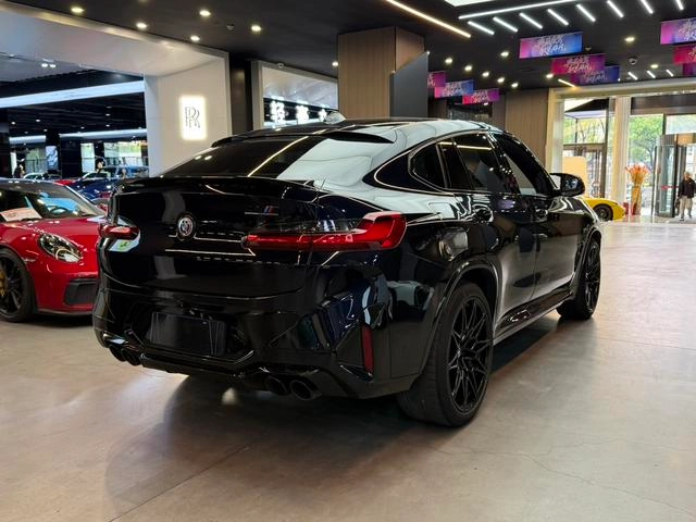 BMW X4 M 2022 X4 M Thunder Edition interior photo 7