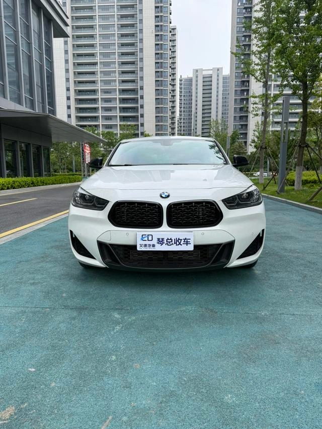 BMW X2 2023 sDrive25i M Sports Obsidian Night Edition exterior photo 2