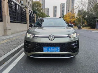 Volkswagen Tayron 2025 Tayron L 380TSI Four-wheel drive luxury exterior photo 2 Volkswagen Tayron 2025 Tayron L 380TSI Four-wheel drive luxury exterior photo 2