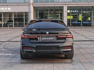 BMW 7 Series 2021 740Li Лидирующий M Спортивный костюм экстерьер фото 4