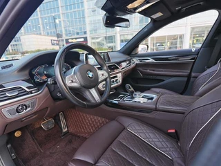 BMW 7 Series 2021 740Li Лидирующий M Спортивный костюм интерьер фото 9