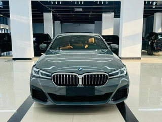 BMW 5 Series 2021 530i M Sports suit exterior photo 2
