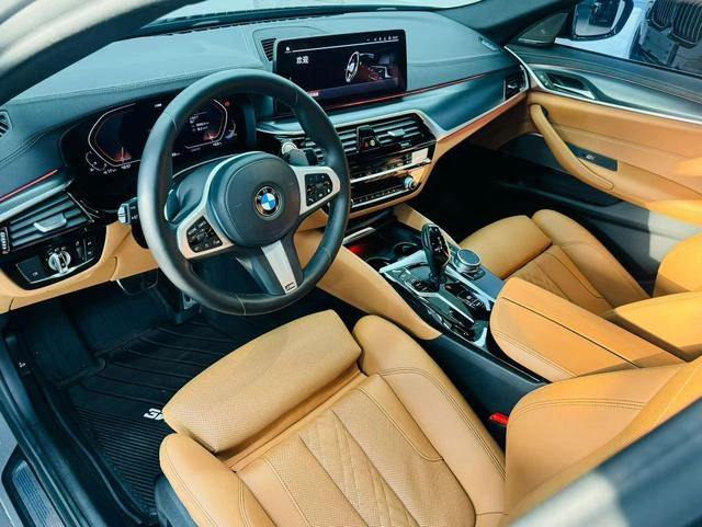 BMW 5 Series 2021 530i M Sports suit exterior photo 5