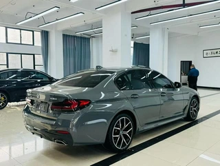 BMW 5 Series 2021 530i M Sports suit interior photo 8
