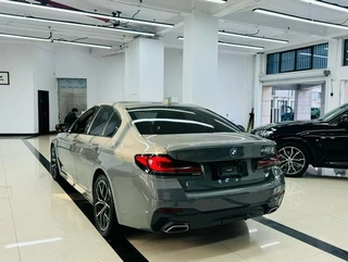 BMW 5 Series 2021 530i M Sports suit interior photo 9