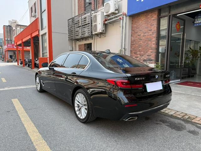 BMW 5 Series 2022 525Li Роскошный набор экстерьер фото 5