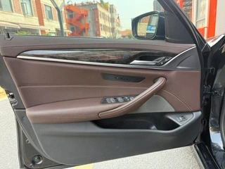 BMW 5 Series 2022 525Li Роскошный набор экстерьер фото 8