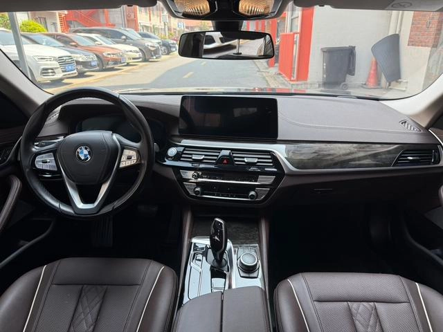 BMW 5 Series 2022 525Li Роскошный набор экстерьер фото 9