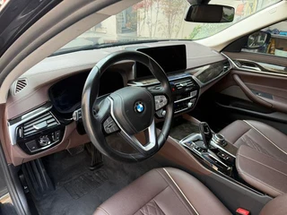 BMW 5 Series 2022 525Li Роскошный набор интерьер фото 10