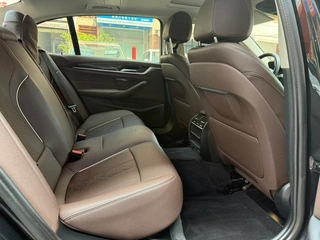 BMW 5 Series 2022 525Li Роскошный набор интерьер фото 15