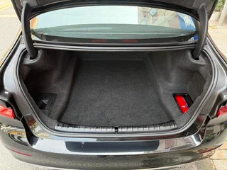BMW 5 Series 2022 525Li Роскошный набор интерьер фото 16