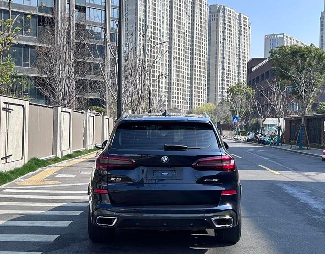 BMW X5 2021 Модификация xDrive30i M Спортивный костюм экстерьер фото 8