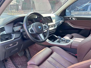 BMW X5 2021 Модификация xDrive30i M Спортивный костюм интерьер фото 12