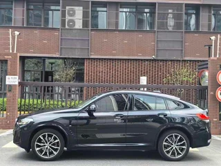 BMW X4 2022 xDrive 30i M Sports suit exterior photo 4