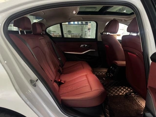 BMW 3 Series 2023 325Li M Sports suit interior photo 11