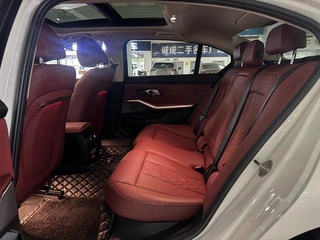 BMW 3 Series 2023 325Li M Sports suit interior photo 12