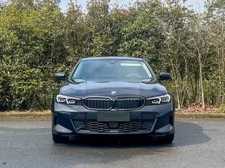 BMW 3 Series 2025 330Li M Set de nuit de sport extérieur photo 2