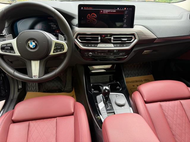 BMW X3 2022 xDrive30i Leading Type M Obsidian Night Suit interior photo 7