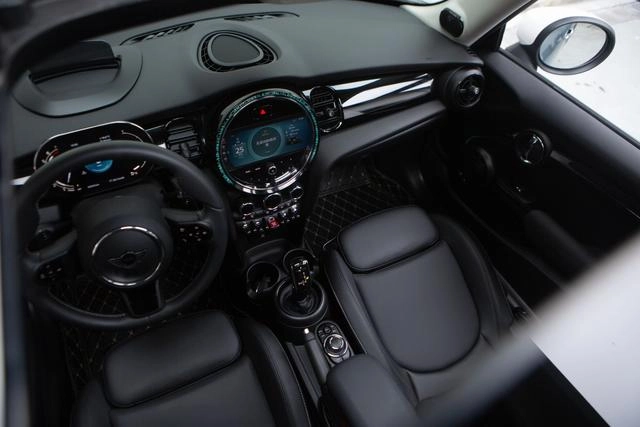 MINI 2023 2.0T COOPER S Special Edition интерьер фото 10