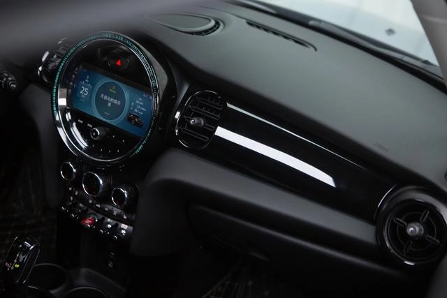 MINI 2023 2.0T COOPER S Special Edition интерьер фото 11