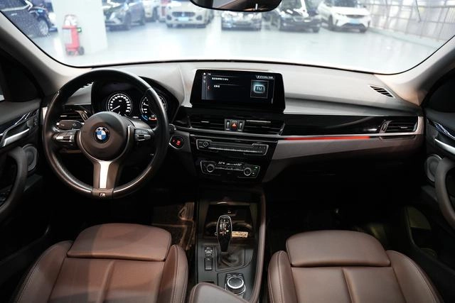 BMW X1 2023 sDrive25Li M Ensemble de sport intérieur photo 16