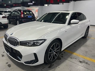 BMW 3 Series 2023 320Li M Conjunto deportivo exterior foto 1