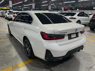 BMW 3 Series 2023 320Li M Conjunto deportivo exterior foto 5