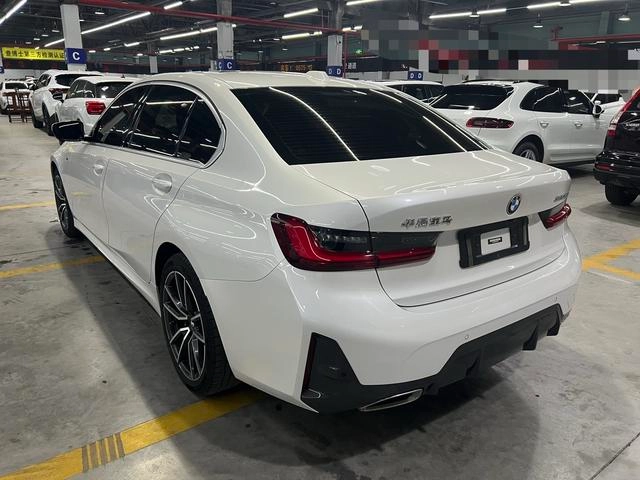 BMW 3 Series 2023 320Li M Conjunto deportivo exterior foto 5