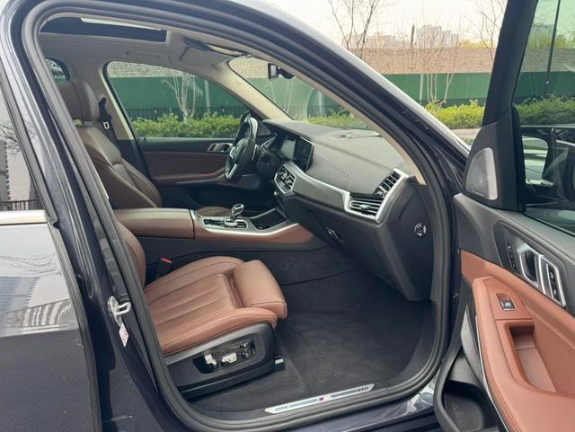 BMW X5 2021 Restyling xDrive40i Premium Class M Sports suit interior photo 19