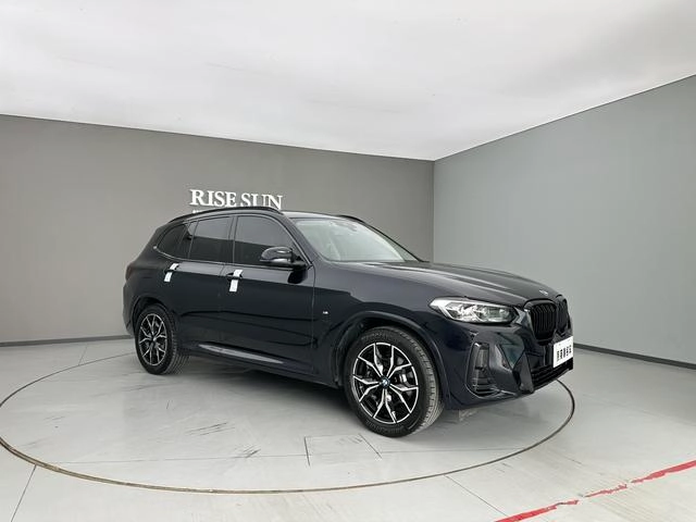 BMW X3 2022 Mise à jour xDrive25i M Ensemble de sport extérieur photo 3