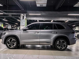 Geely Monjaro 2024 2.0TD High-power automatic two-wheel drive cloud version exterior photo 3