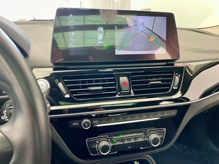 BMW 1 Series 2021 120i M Edición nocturna deportiva interior foto 10