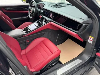 Porsche Panamera 2024 Panamera Executive extension 2.9T interior photo 8