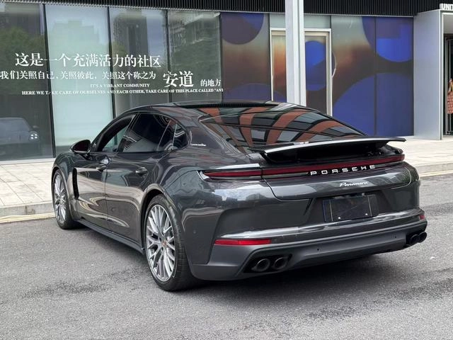 Porsche Panamera 2024 Panamera Executive extension 2.9T interior photo 9