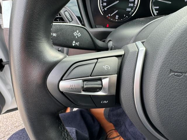 BMW X1 2022 sDrive25Li Leading Type interior photo 18