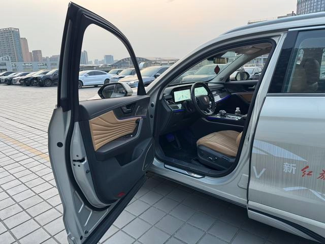 Hongqi HS5 2023 2.0T Four-wheel-drive flag collar Pro version exterior photo 5