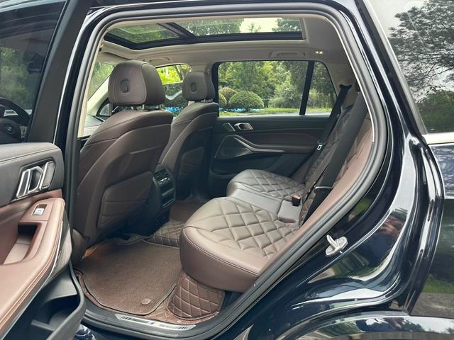 BMW X5 2022 xDrive 30Li Premium Class M Sports suit exterior photo 8