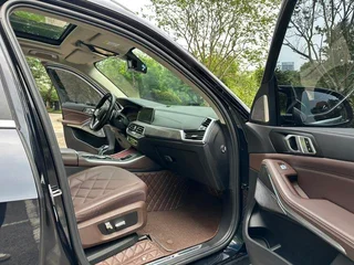 BMW X5 2022 xDrive 30Li Premium Class M Sports suit exterior photo 9